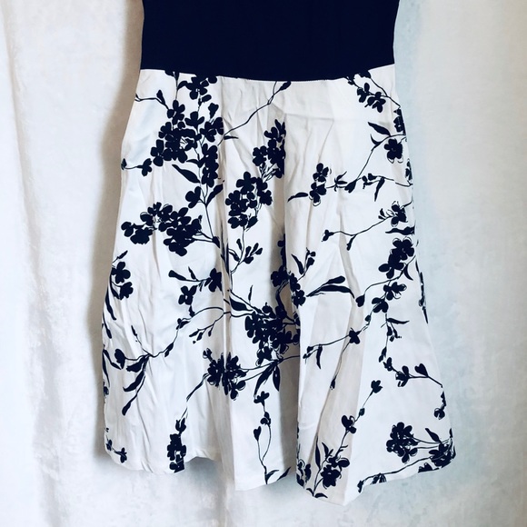 Pretty black and white sundress - Picture 5 of 5